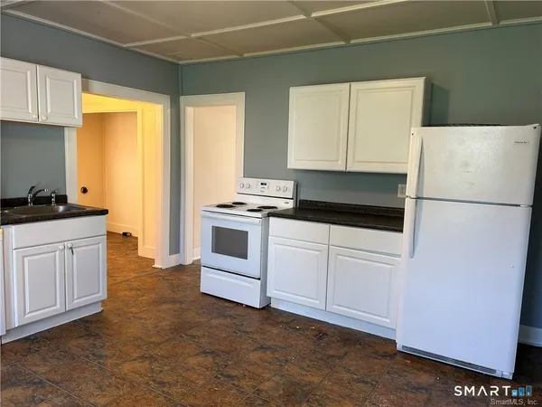 $399,000 | 46-48 South A Street, Norwich, CT 06380