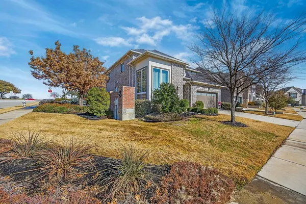 $977,500 | 3737 Nassau Drive, Irving, TX 75063