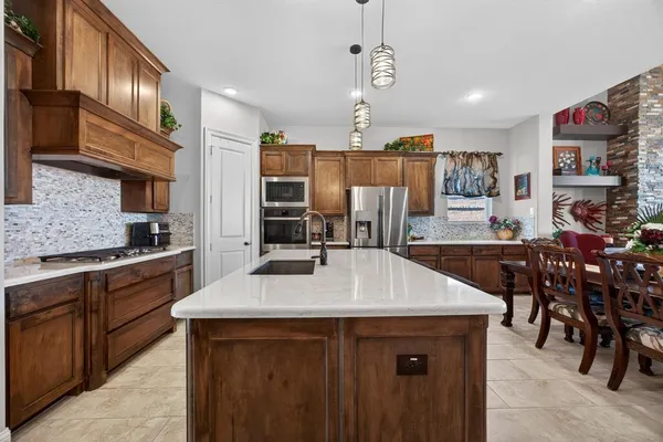 $977,500 | 3737 Nassau Drive, Irving, TX 75063