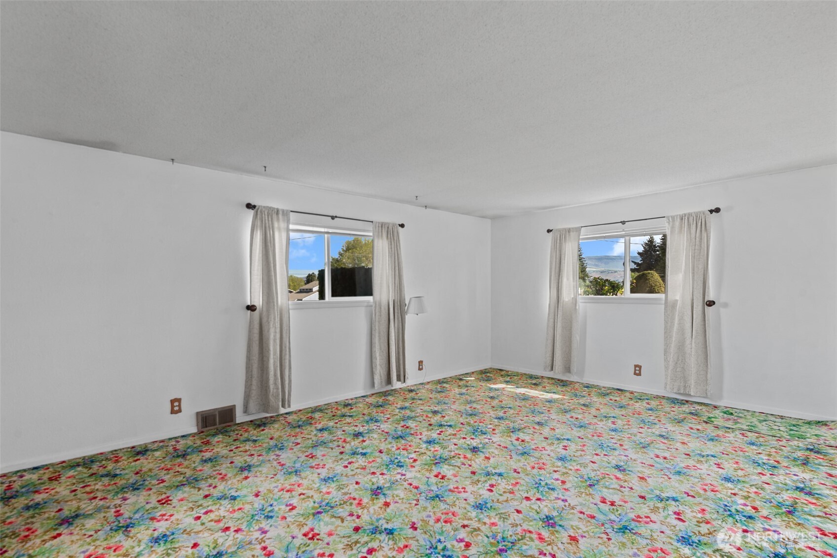 1427 2nd Street Wenatchee, WA 98801 - Photo 14 of 31