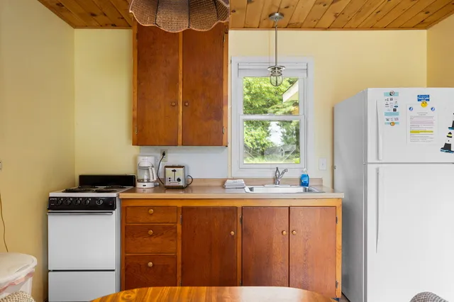 $459,900 | 10840 Torch Light Lane, Central Lake, MI 49622