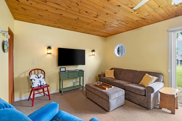$459,900 | 10840 Torch Light Lane, Central Lake, MI 49622