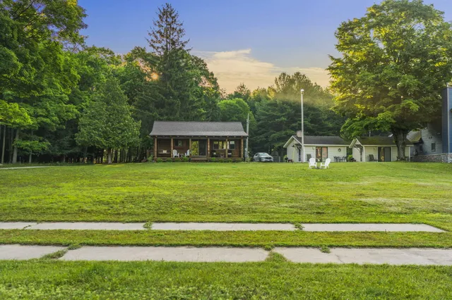 $459,900 | 10840 Torch Light Lane, Central Lake, MI 49622