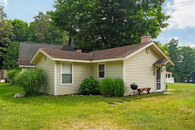 $459,900 | 10840 Torch Light Lane, Central Lake, MI 49622