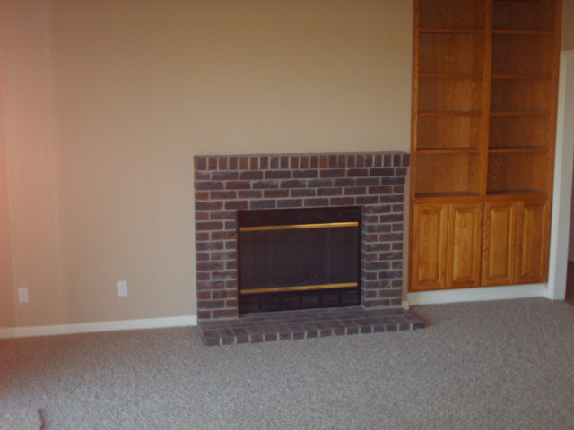 824 Boronda Road Salinas, CA 93907 - Photo 6 of 12 Gallery Image 6