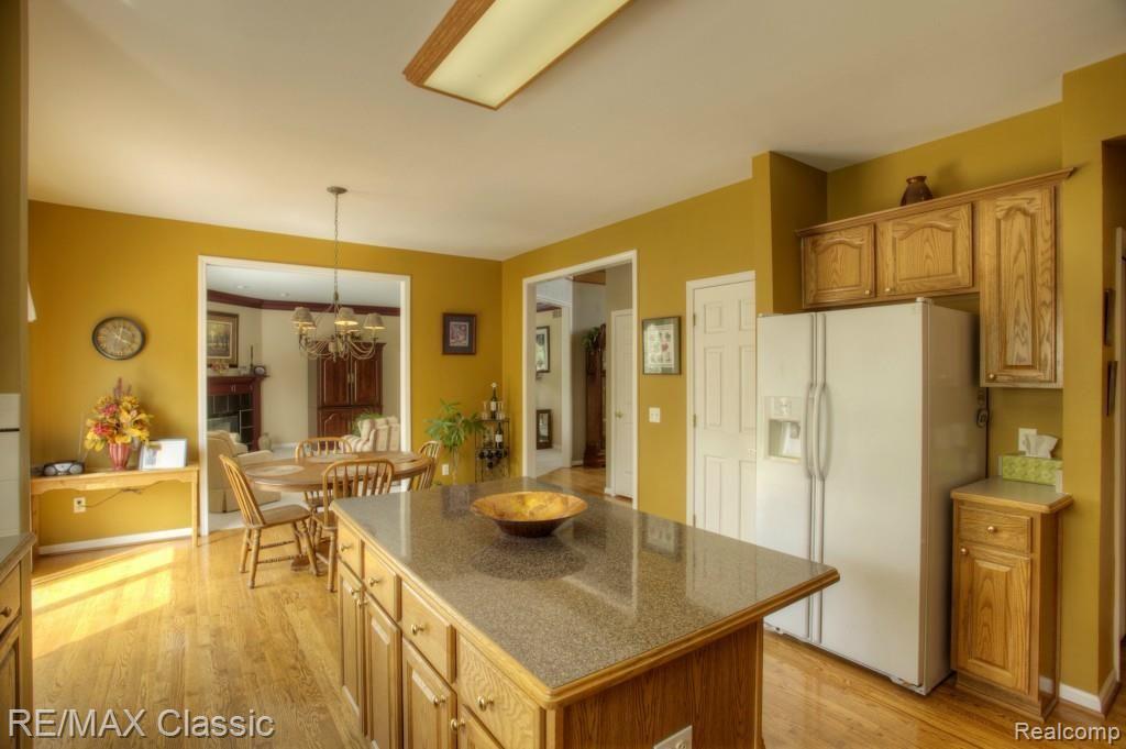 47950 Pavillon Road Canton, MI 48188 - Photo 11 of 29 Kitchen