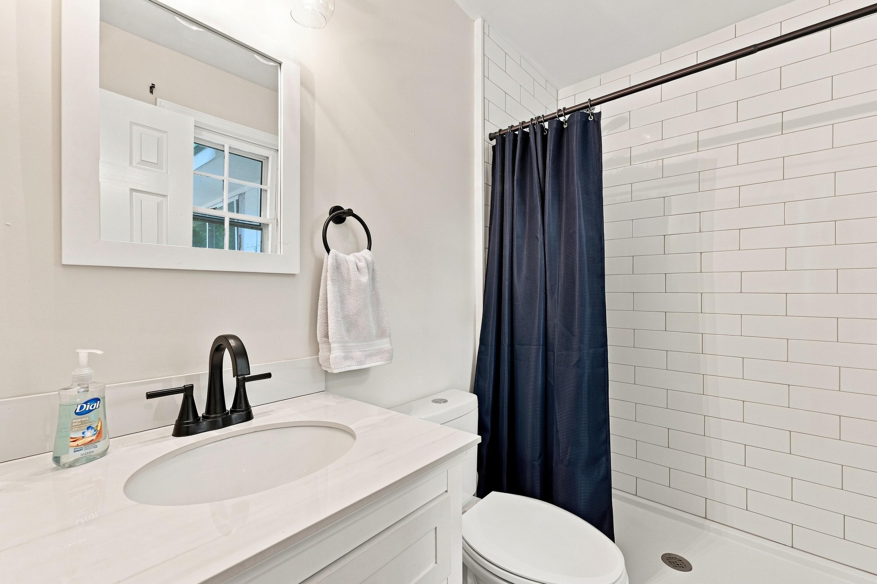 106 Kent Circle Ladson, SC 29456 - Photo 23 of 32 full shared bathroom