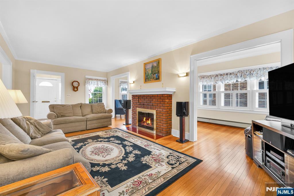 106 Maple Street Rutherford, NJ 07070 - Photo 8 of 50