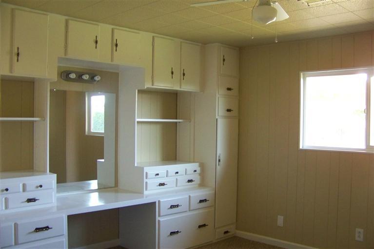 1129 Merced Street Madera, CA 93638 - Photo 5 of 15 Gallery Image 5
