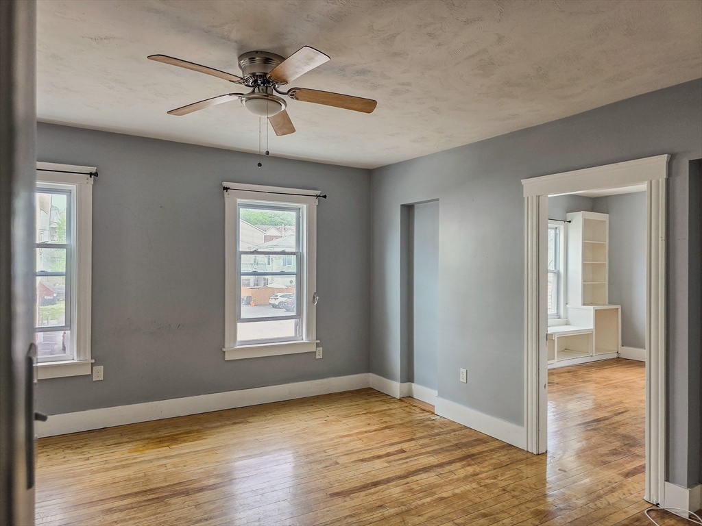 9 Greenwood Street, Unit 2 Worcester, MA 01607 - Photo 3 of 16