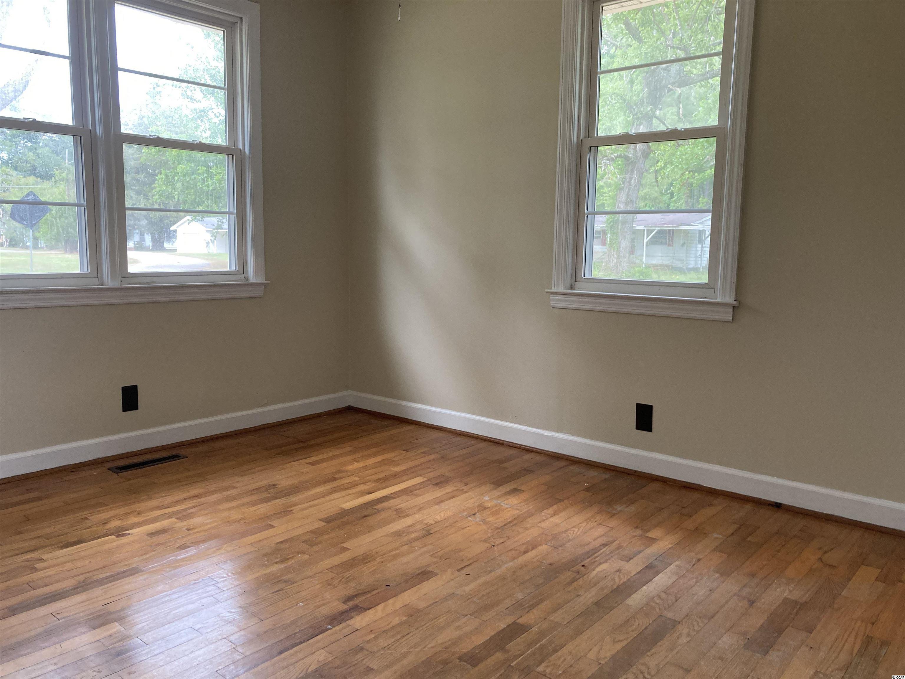 303 Cribb Street Hemingway, SC 29554 - Photo 13 of 20