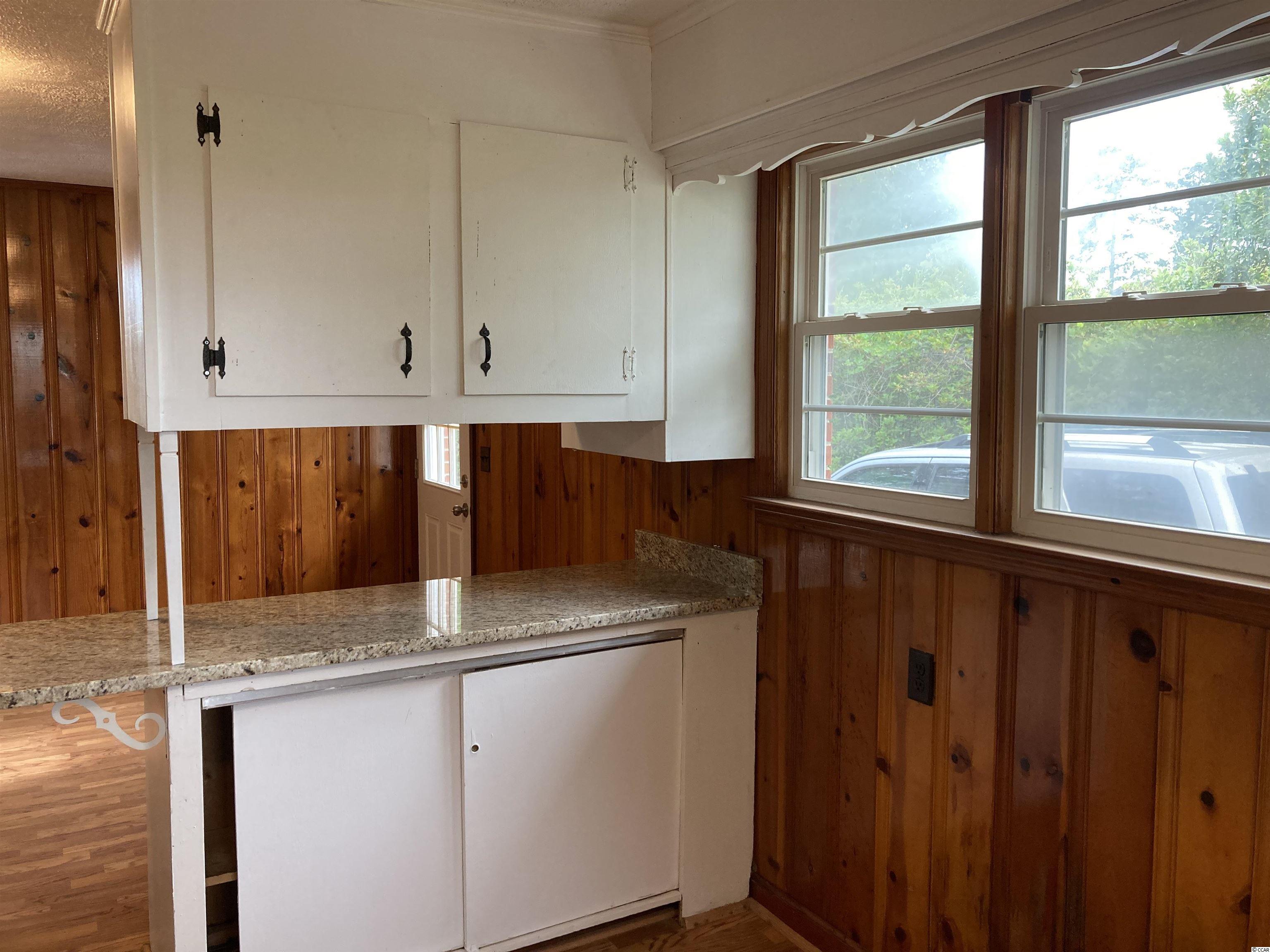 303 Cribb Street Hemingway, SC 29554 - Photo 7 of 20