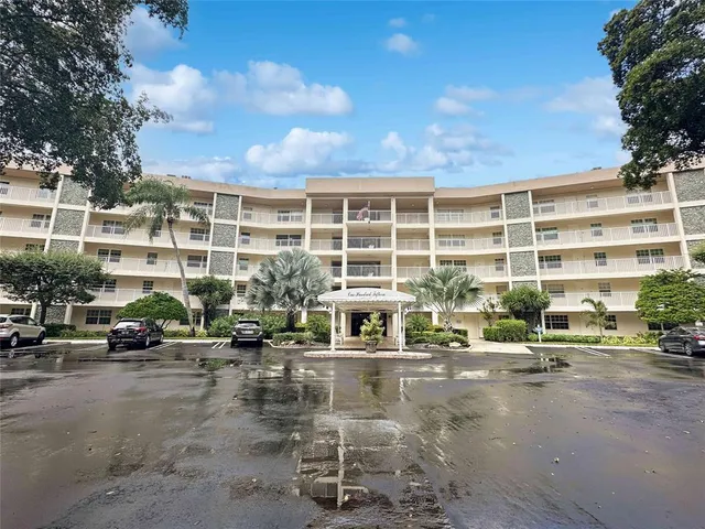 a car parked in front of a building
