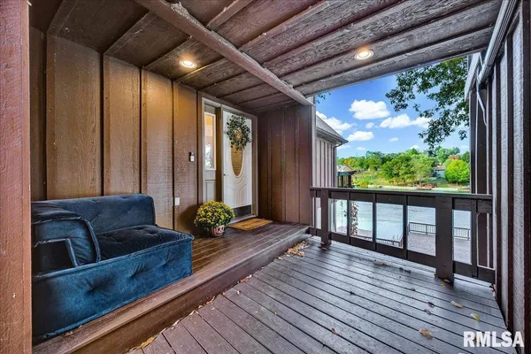 $525,000 | 9517 West Whittingham Point, Mapleton, IL 61547