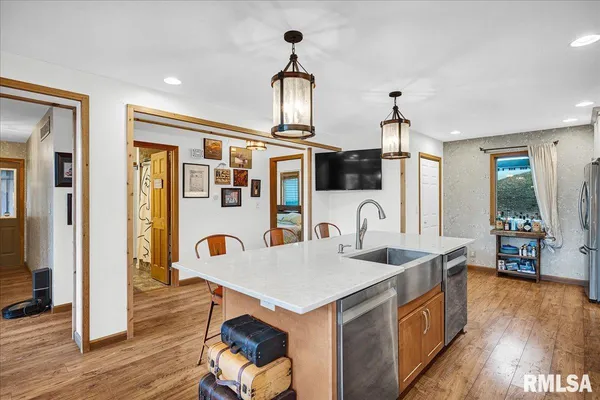 $525,000 | 9517 West Whittingham Point, Mapleton, IL 61547