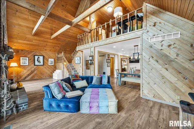 $525,000 | 9517 West Whittingham Point, Mapleton, IL 61547