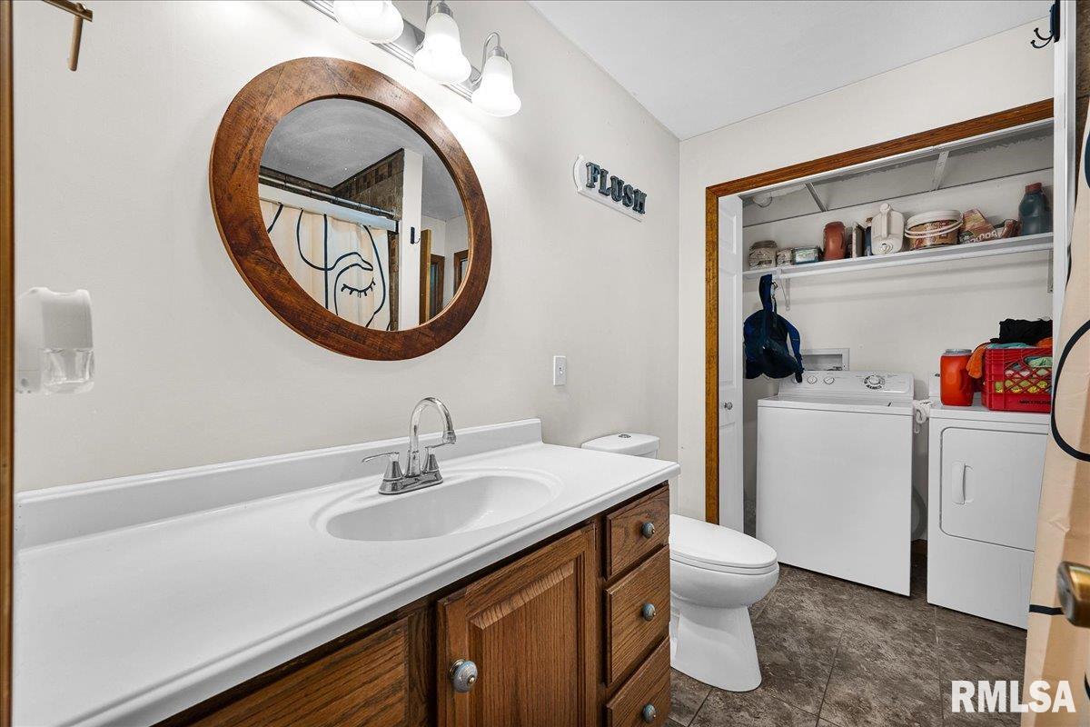 9517 West Whittingham Point Mapleton, IL 61547 - Photo 30 of 62