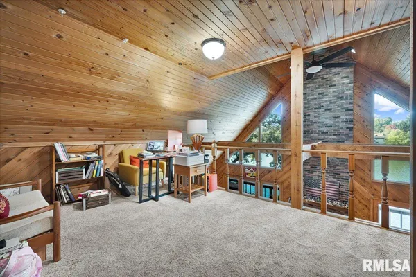 $525,000 | 9517 West Whittingham Point, Mapleton, IL 61547