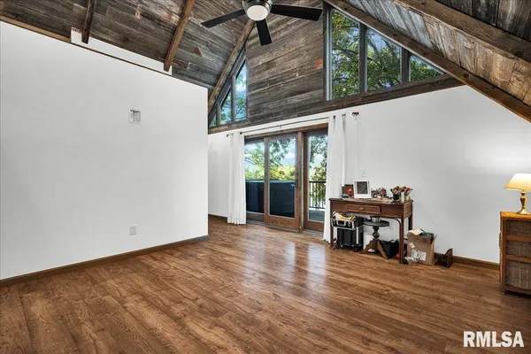 $525,000 | 9517 West Whittingham Point, Mapleton, IL 61547