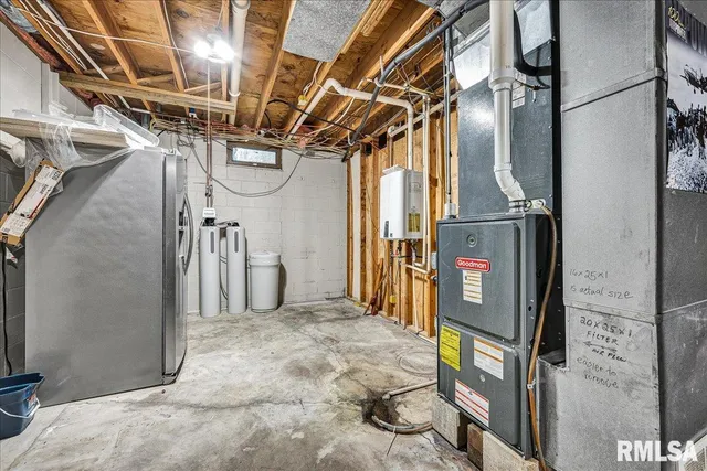 $525,000 | 9517 West Whittingham Point, Mapleton, IL 61547