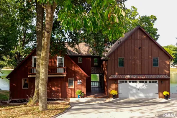 $525,000 | 9517 West Whittingham Point, Mapleton, IL 61547