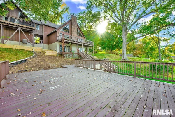 $525,000 | 9517 West Whittingham Point, Mapleton, IL 61547