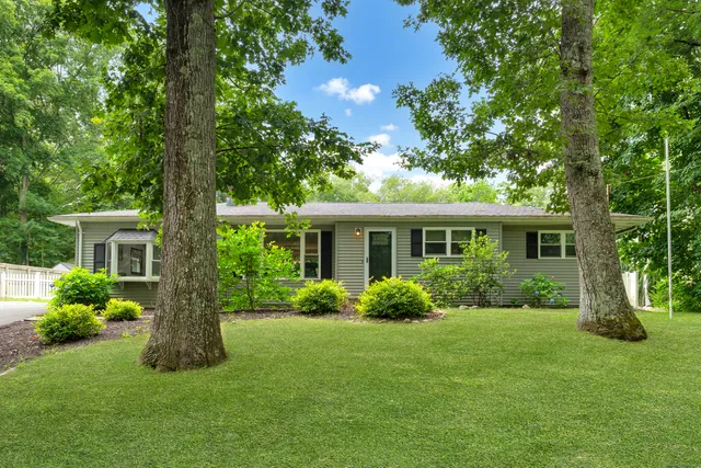 $449,000 | 90 Cedar Hill Road, Guilford, CT 06437