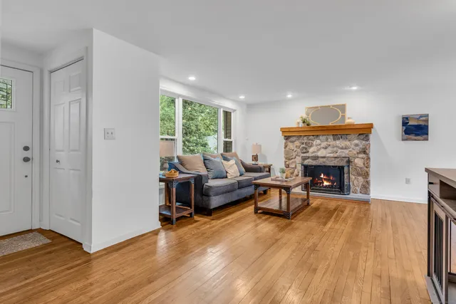 $449,000 | 90 Cedar Hill Road, Guilford, CT 06437