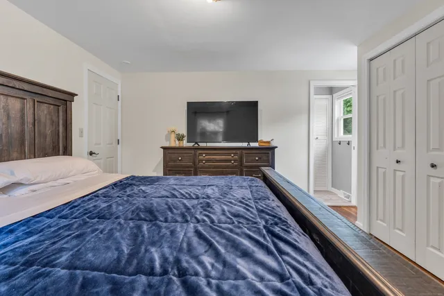 $449,000 | 90 Cedar Hill Road, Guilford, CT 06437