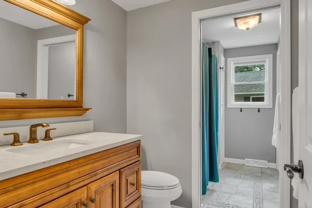 $449,000 | 90 Cedar Hill Road, Guilford, CT 06437