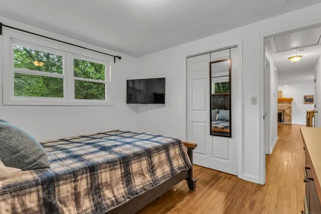 $449,000 | 90 Cedar Hill Road, Guilford, CT 06437