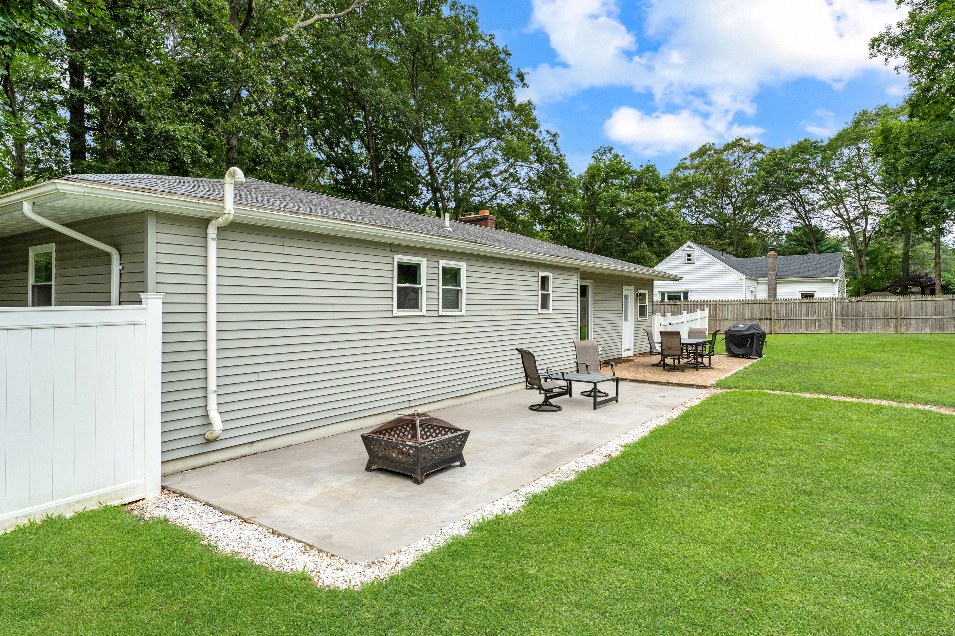 90 Cedar Hill Road Guilford, CT 06437 - Photo 34 of 38