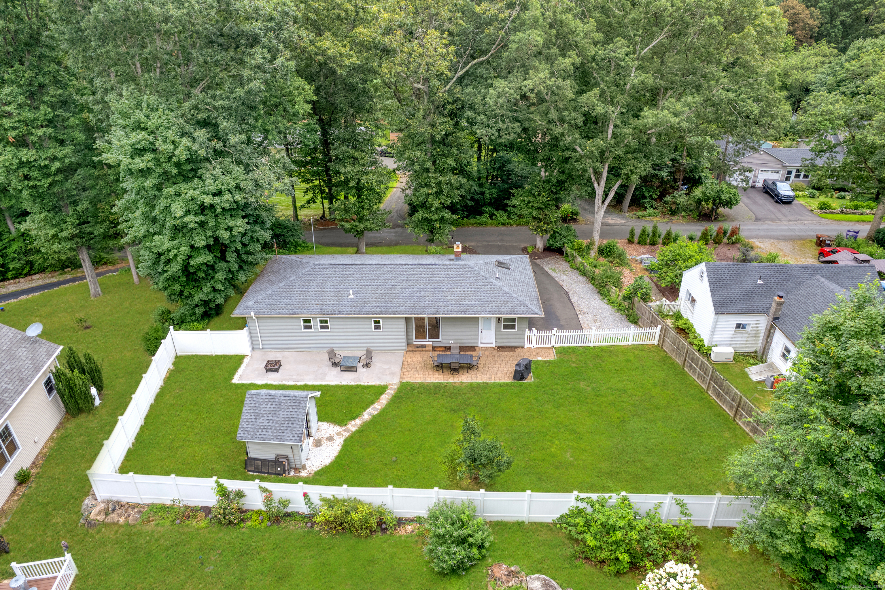 90 Cedar Hill Road Guilford, CT 06437 - Photo 35 of 38