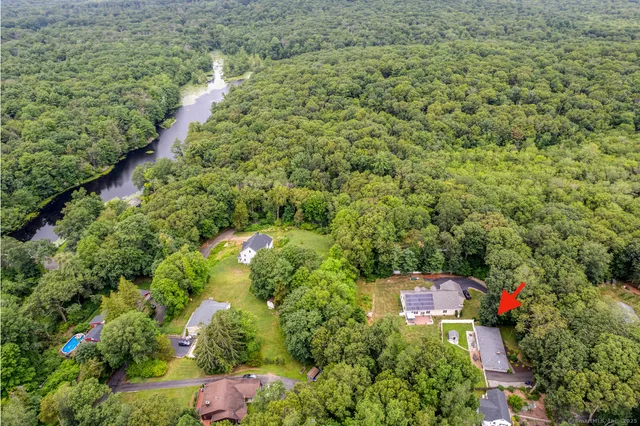 $449,000 | 90 Cedar Hill Road, Guilford, CT 06437