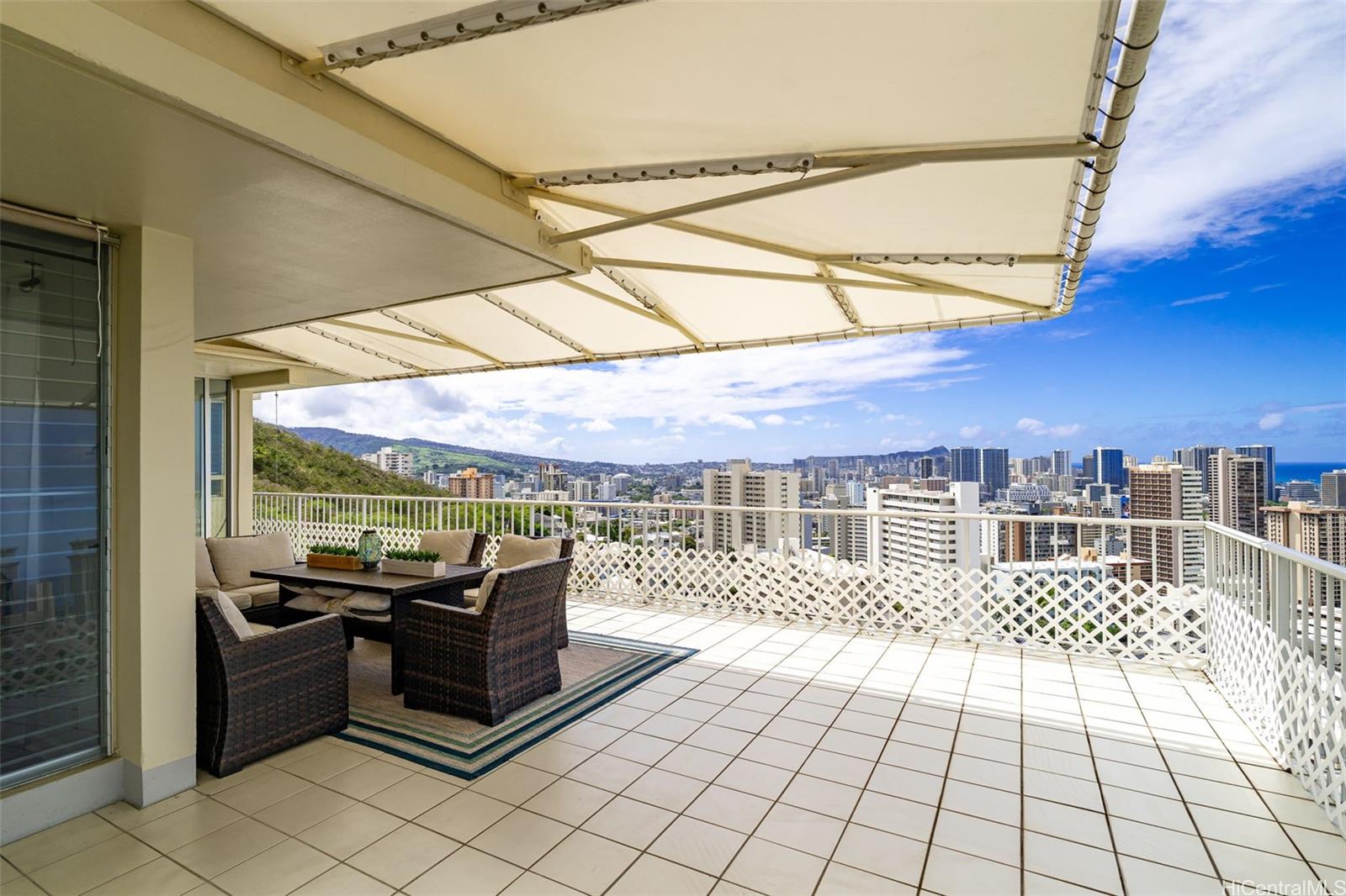 666 Prospect Street, Unit PH B Honolulu, HI 96813 - Photo 7 of 24 a outdoor view with a sitting space
