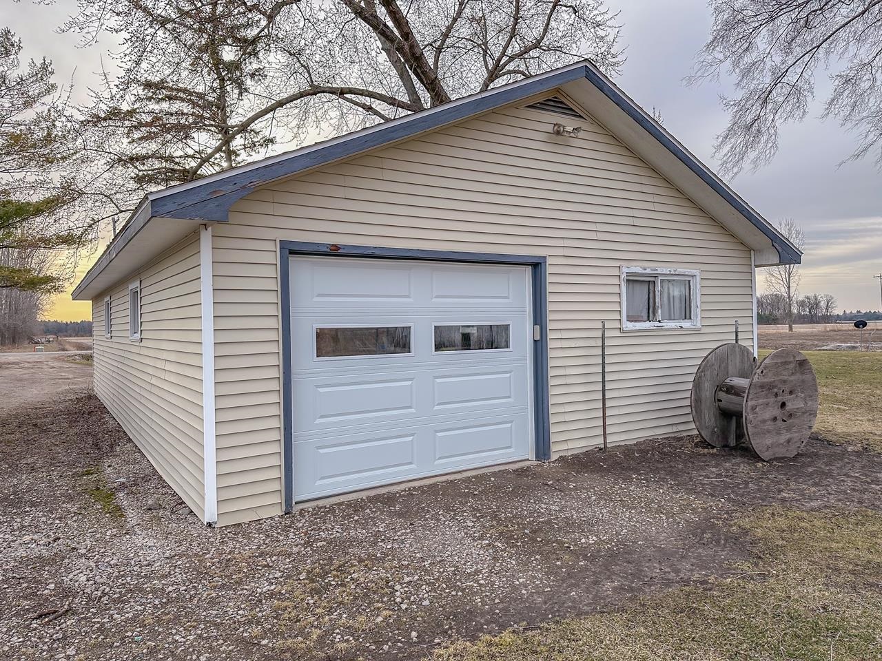 3943 North Lewis Road Coleman, MI 48618 - Photo 55 of 68 1931620-834cb830-dce0-4b1a-8087-219c5ef81fb0.JPG