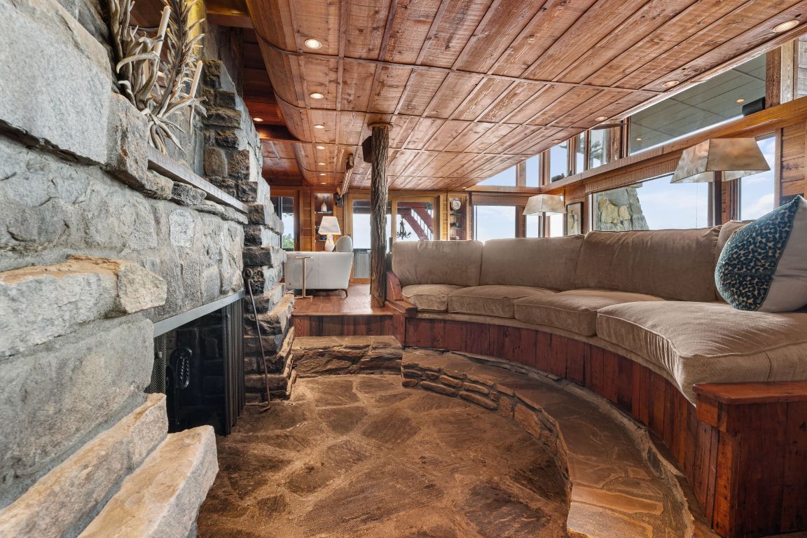 1210 King Gap Road Highlands, NC 28741 - Photo 21 of 98 Sunken living room