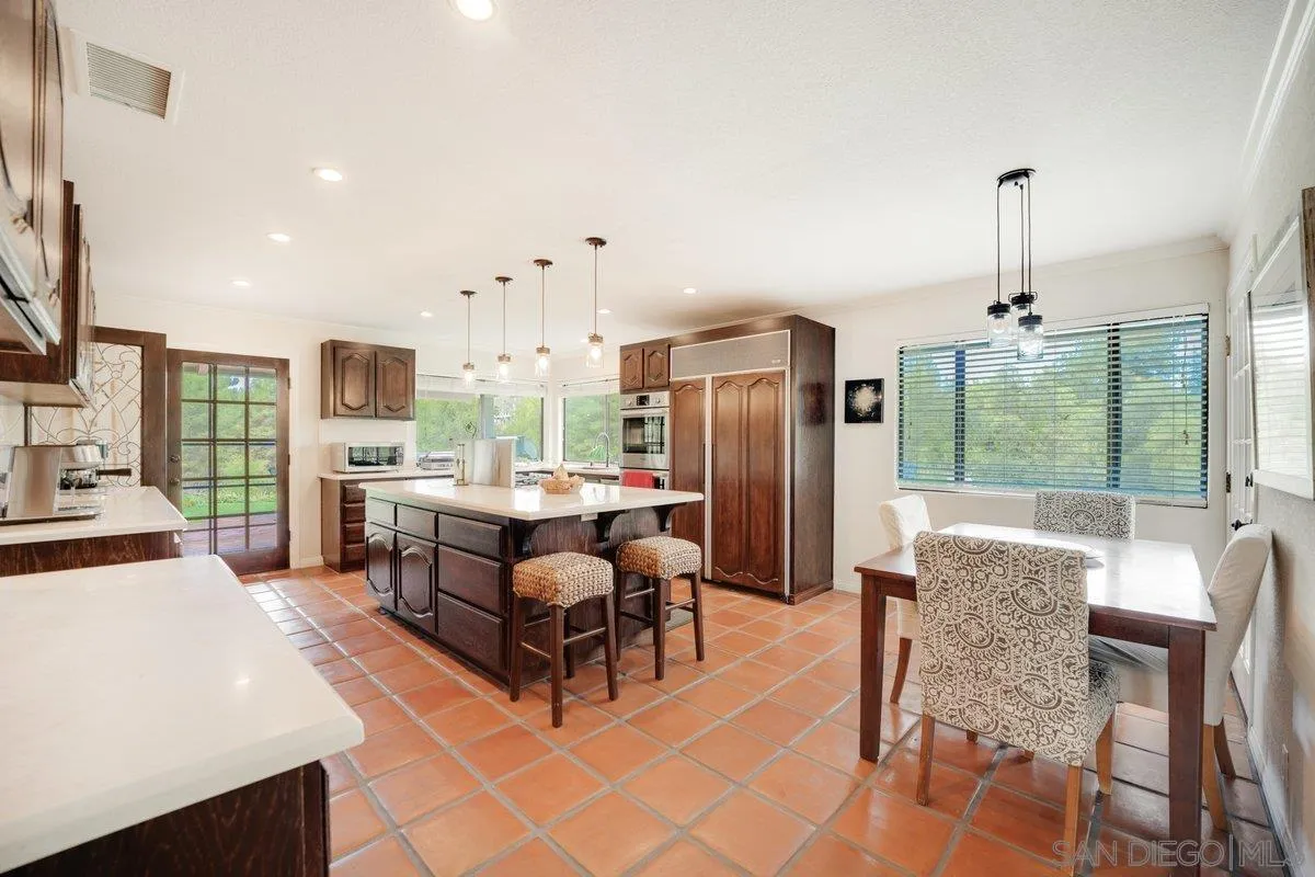 11 Country Glen Road Fallbrook, CA 92028 - Photo 12 of 75