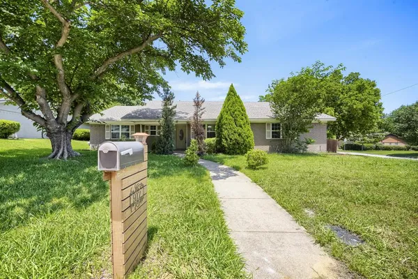$380,000 | 917 Stratford Drive, Bedford, TX 76021