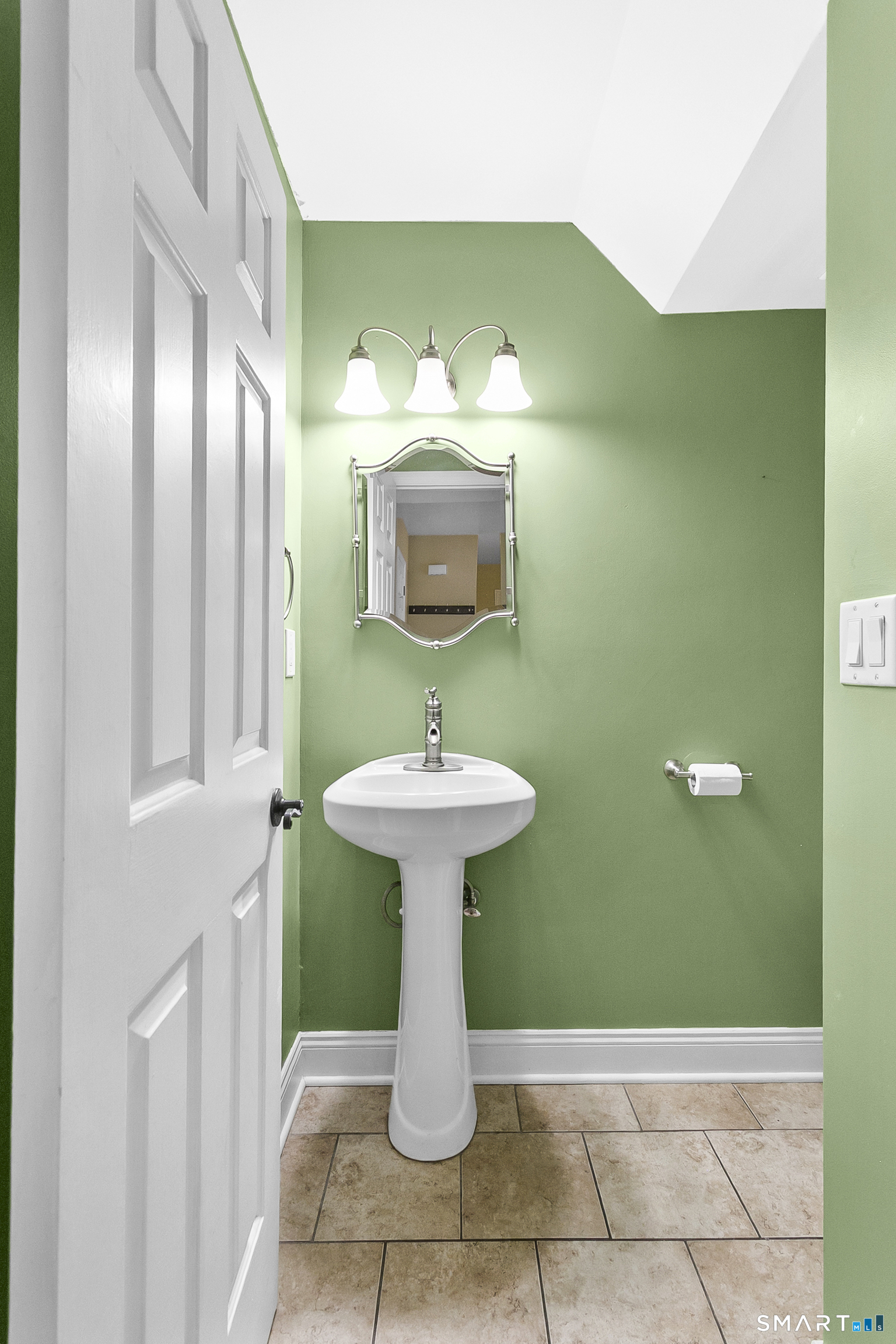 1230 Hope Street, Unit 7 Stamford, CT 06907 - Photo 3 of 40 Main floor half bath