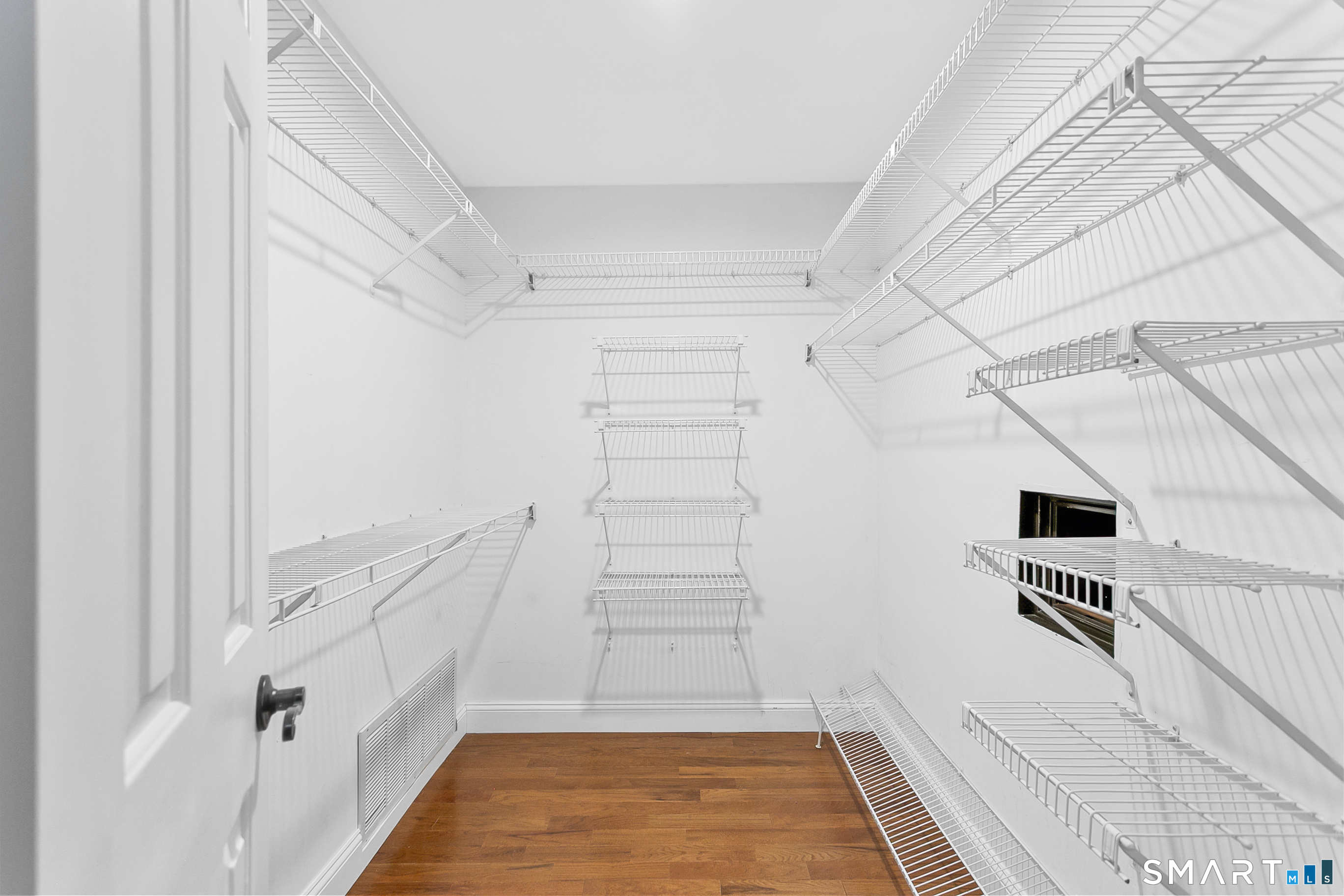 1230 Hope Street, Unit 7 Stamford, CT 06907 - Photo 36 of 40