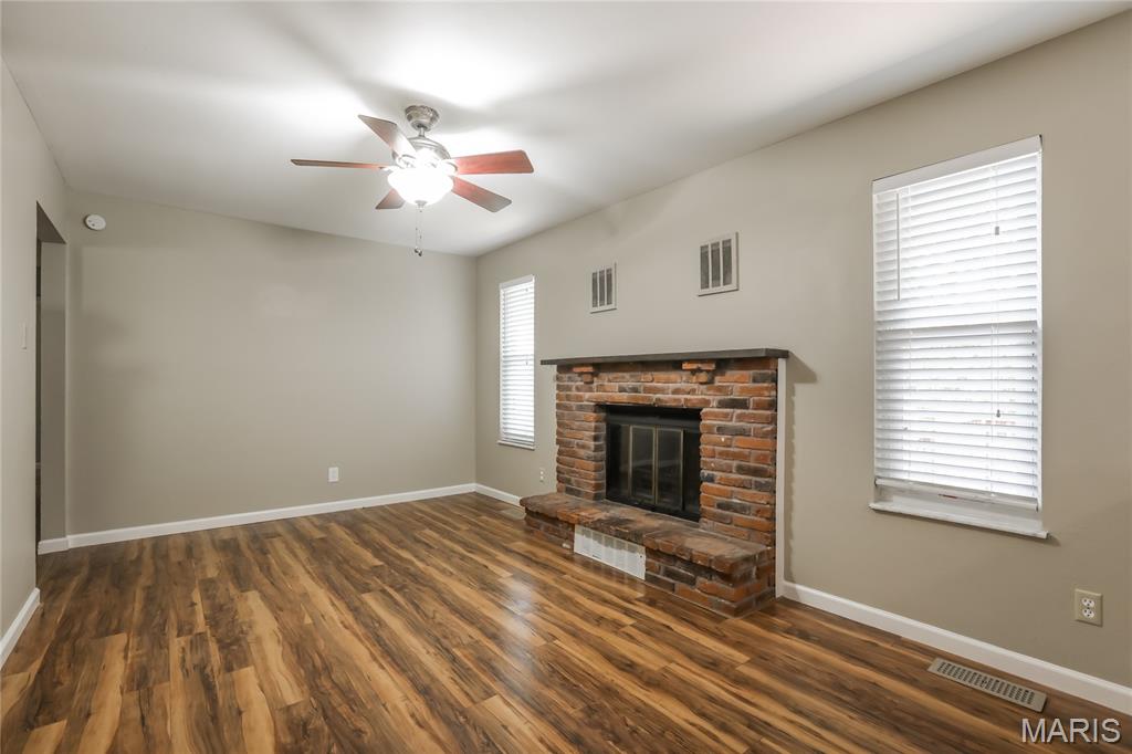 718 Boca Chica Drive Fenton, MO 63026 - Photo 3 of 17