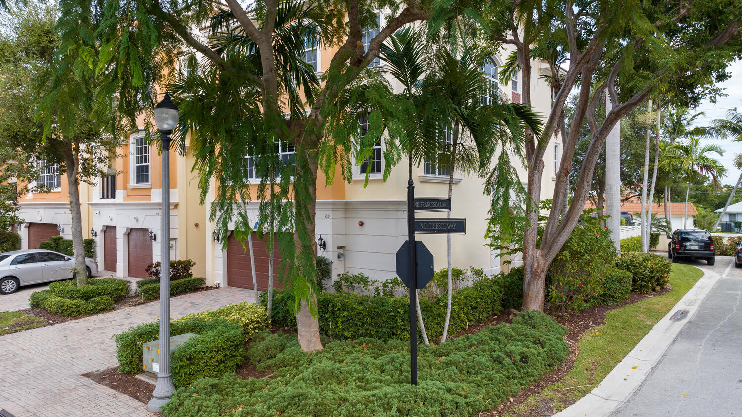 5510 Northeast Trieste Way Boca Raton, FL 33487 - Photo 3 of 35 5510 NE Triest