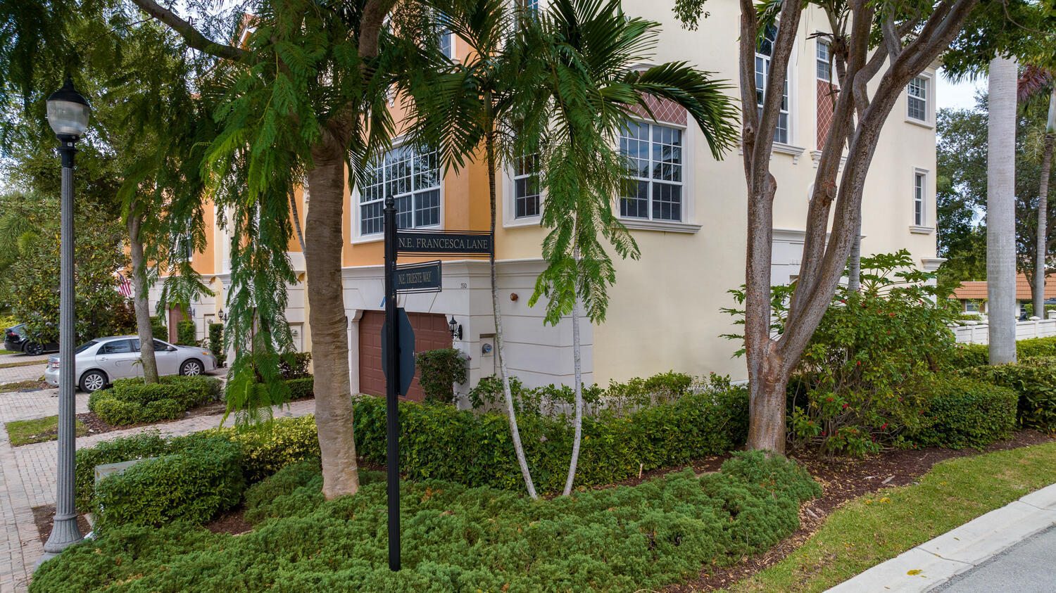 5510 Northeast Trieste Way Boca Raton, FL 33487 - Photo 4 of 35 5510 NE Triest