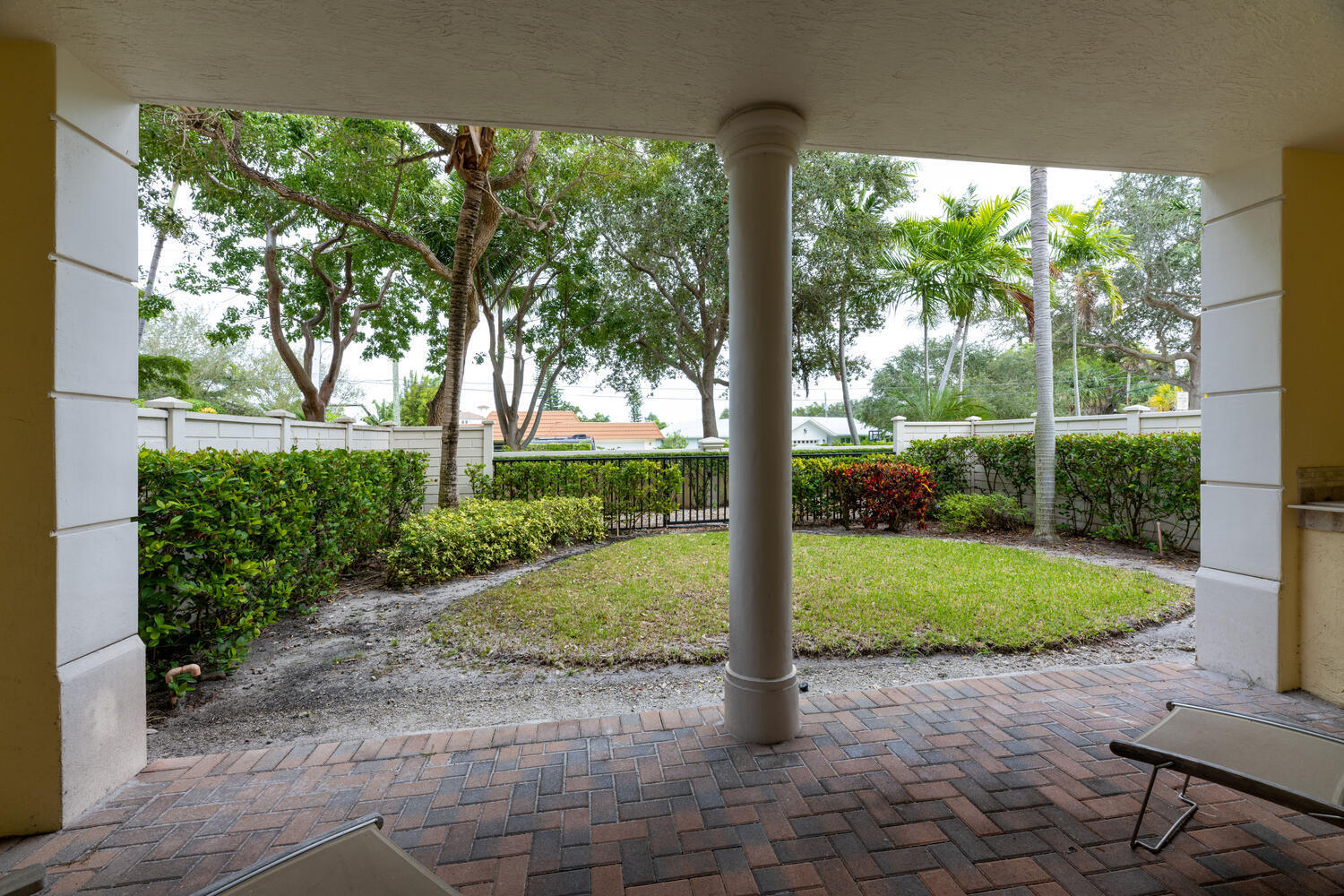 5510 Northeast Trieste Way Boca Raton, FL 33487 - Photo 7 of 35 5510 NE Triest