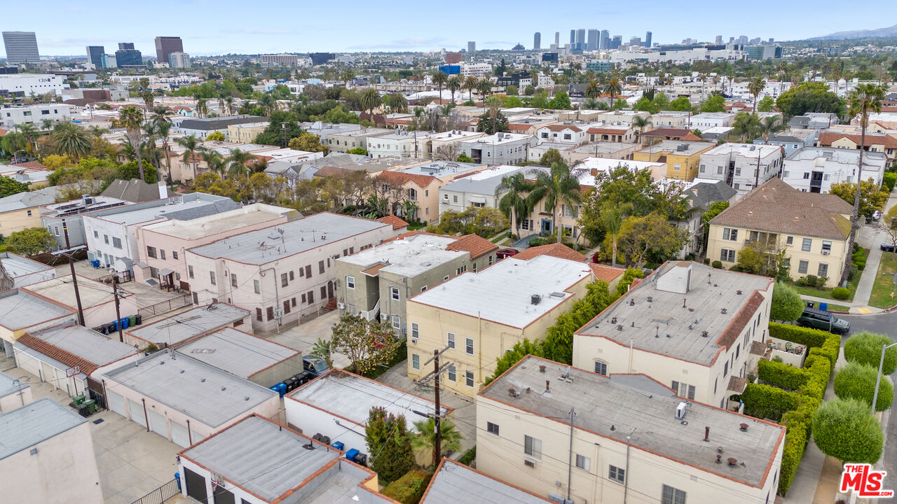458 North Genesee Avenue Los Angeles, CA 90036 - Photo 37 of 38 an aerial view of a residential houses with city view