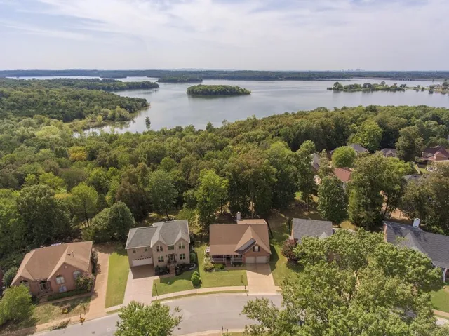 $489,900 | 5112 Bay Overlook Drive, Hermitage, TN 37076