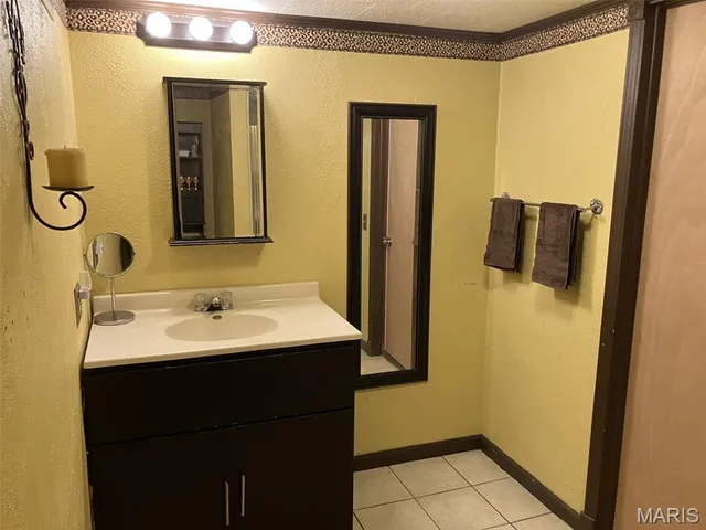 $209,900 | 1427 Price Drive, Cape Girardeau, MO 63701