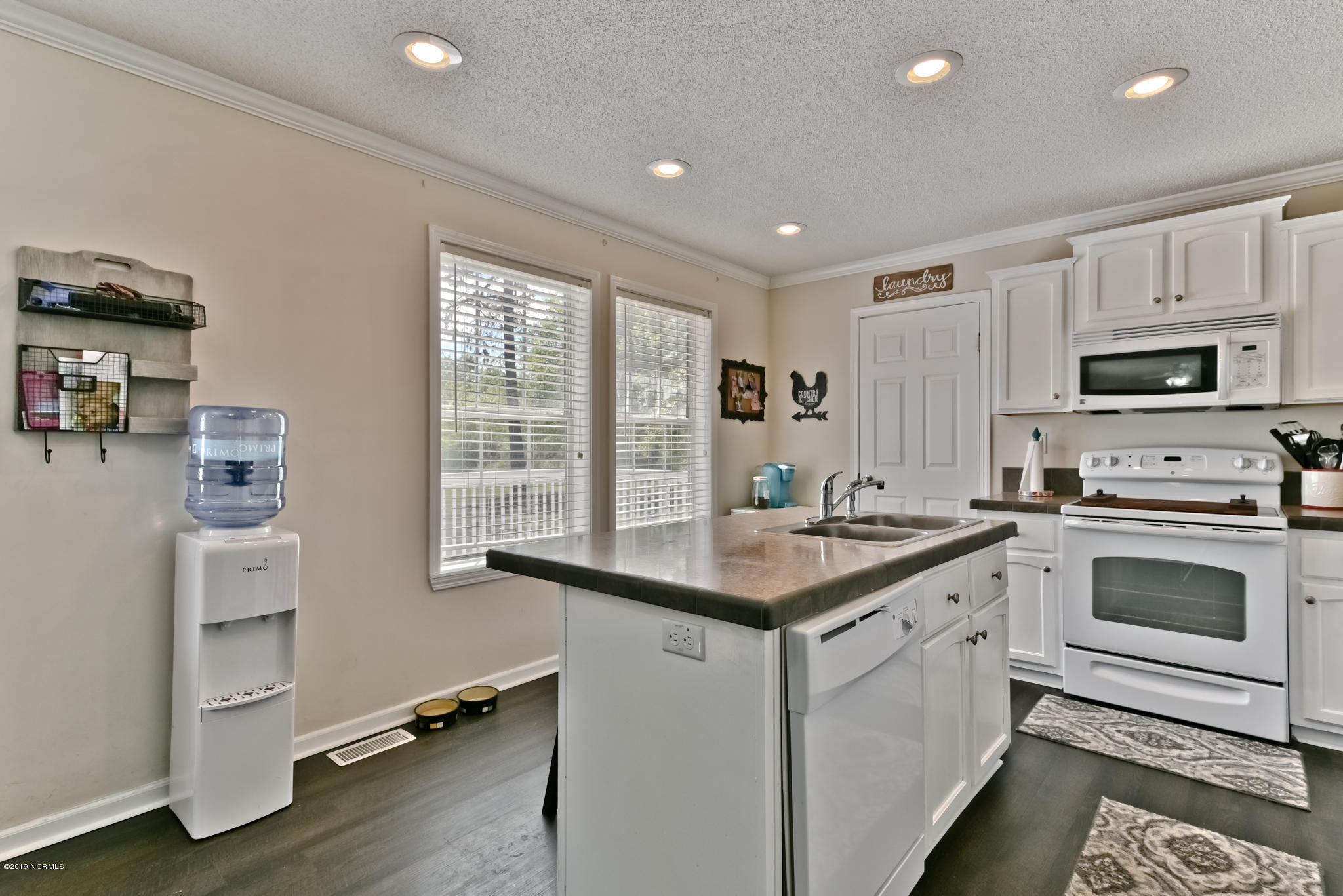 161 Benton Road Southeast Bolivia, NC 28422 - Photo 17 of 45 Kitchen