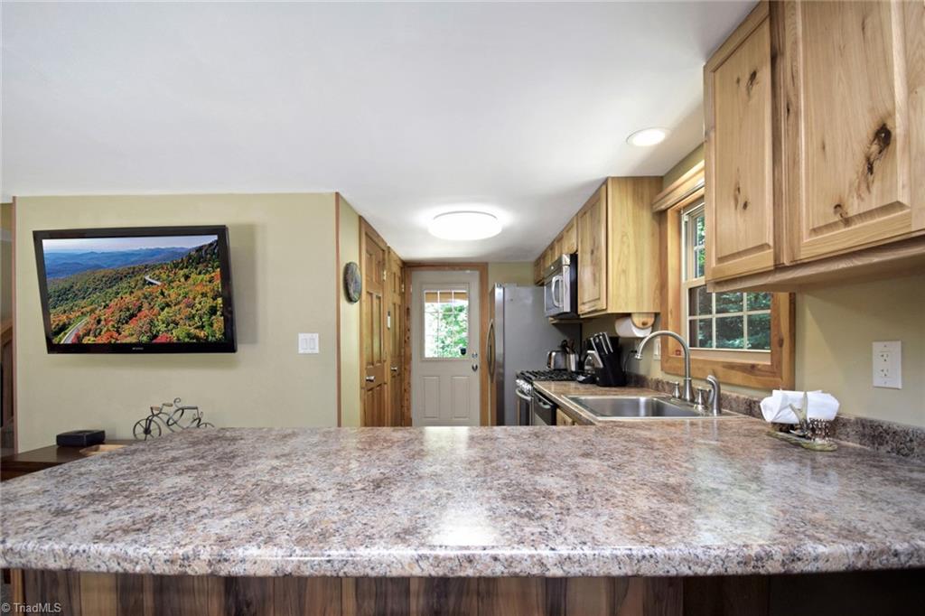 290 Mars Mountain Road Boomer, NC 28606 - Photo 14 of 50 Gallery Image 14